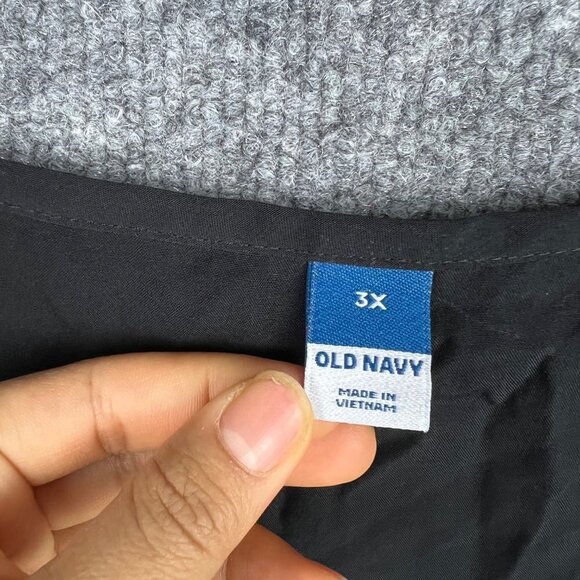 NWT NEW Women's Plus Size Old Navy‎ Black With Buttons Sleeveless Tank Size 3X - Picture 6 of 7